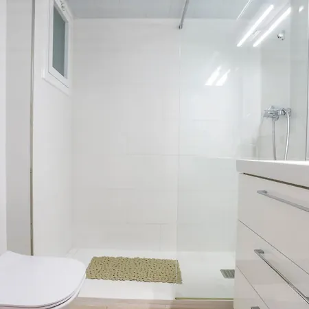 Penelope Apartment *